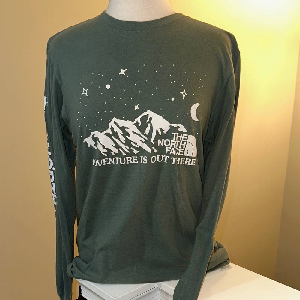 Women’s north face l/s